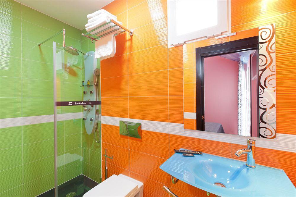 Jc Rooms Santo Domingo Madrid Exterior foto