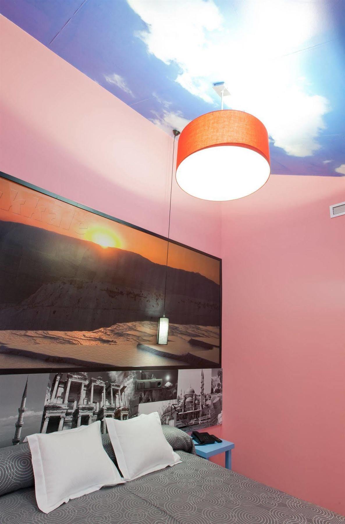 Jc Rooms Santo Domingo Madrid Exterior foto